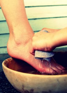 washing-feet